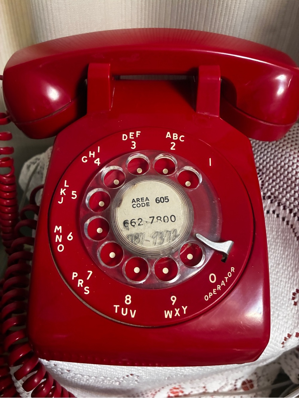 Vintage Red Rotary Dial Landline Telephone Classic Retro Style Bat Phone - Picture 3 of 13
